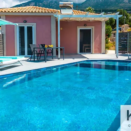 Willa Levanda With Private Pool In Village